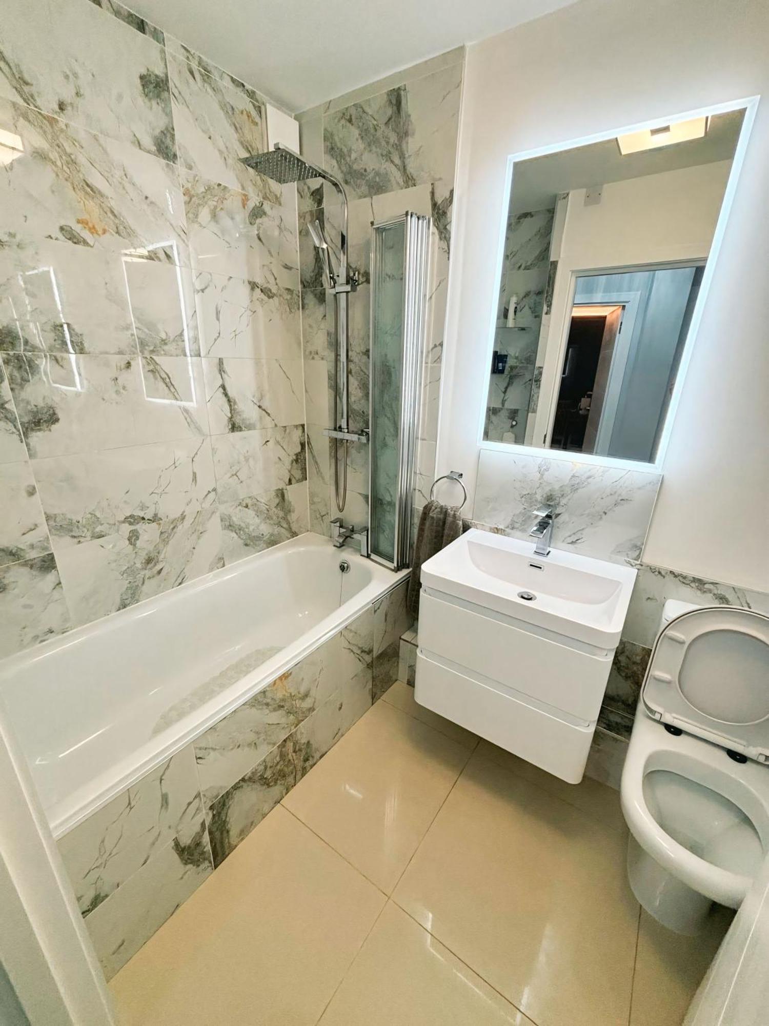 Double Bedroom In Clapham Londres Exterior foto
